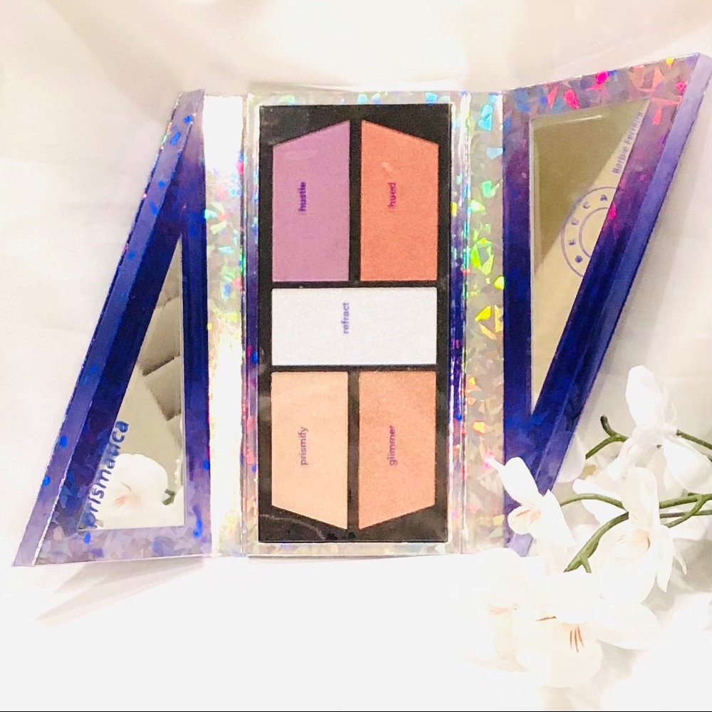 🌺Becca X Barbie Ferreira Prismatica Face Palette